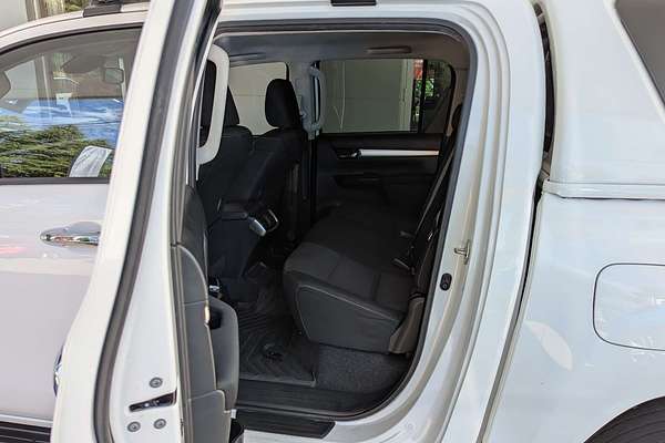 2021 Toyota Hilux SR5 GUN126R 4X4