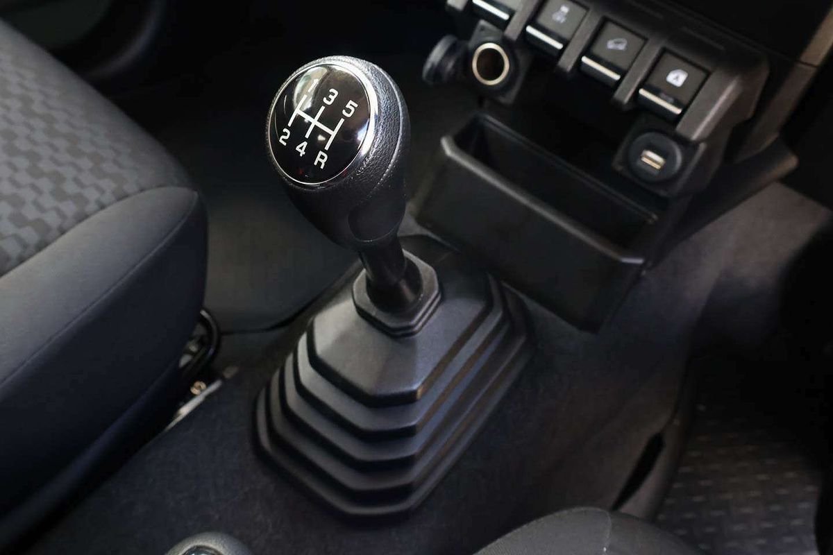 2023 Suzuki Jimny Heritage Edition GJ