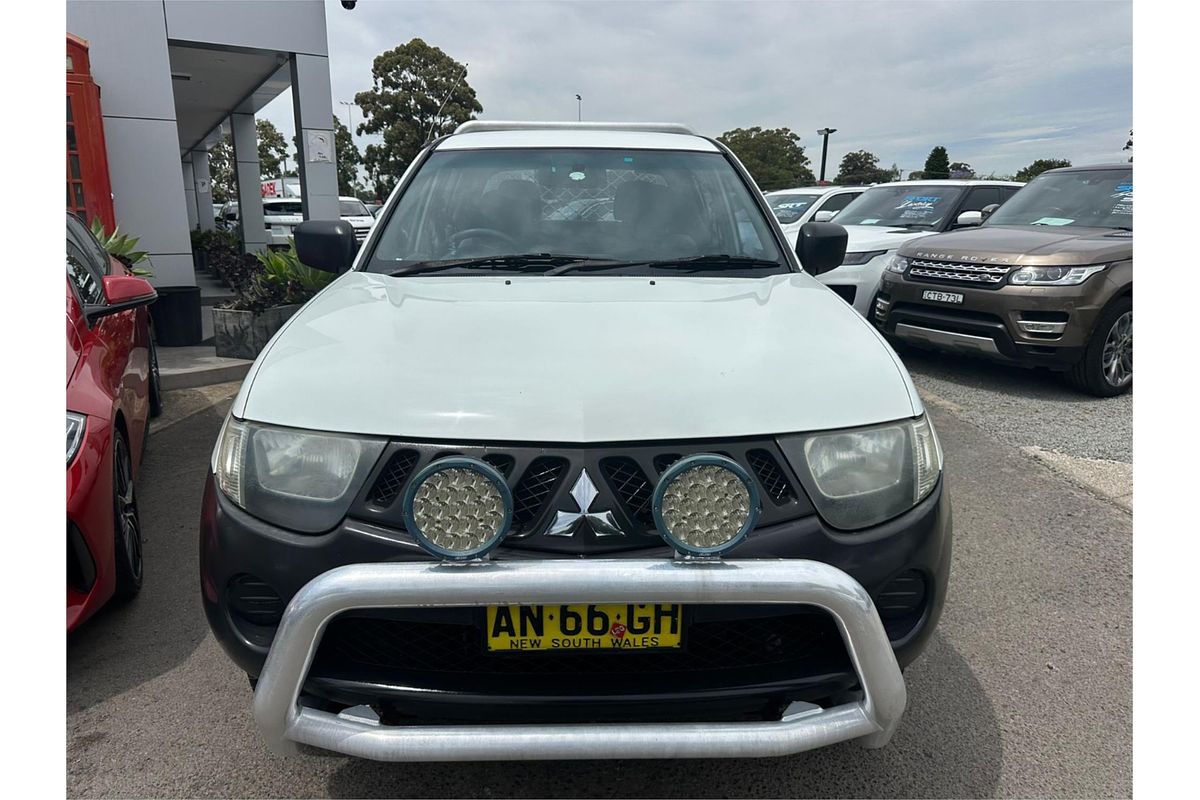 2006 Mitsubishi Triton GLX ML REAR WHEEL DRIVE