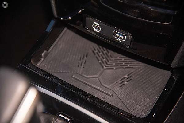 2025 Mahindra XUV3XO AX7L