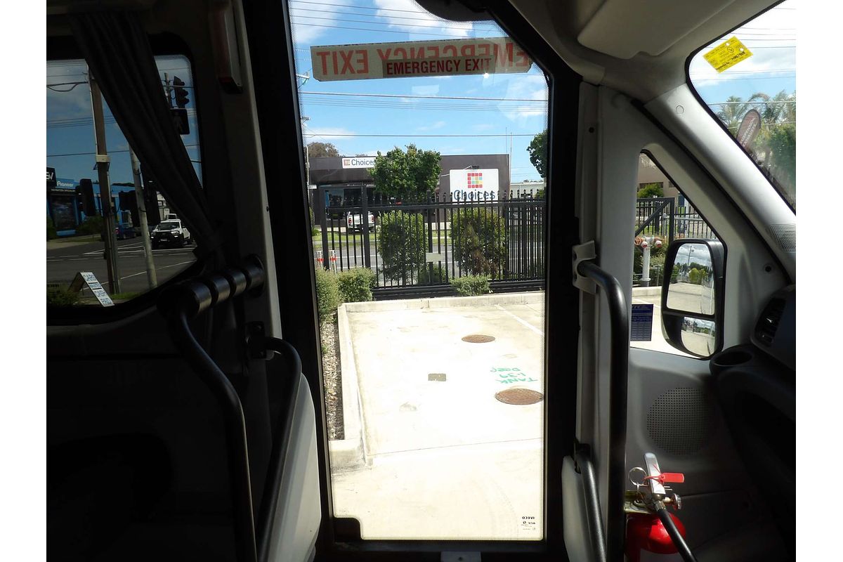 2019 Iveco Daily Minibus Shuttle 12