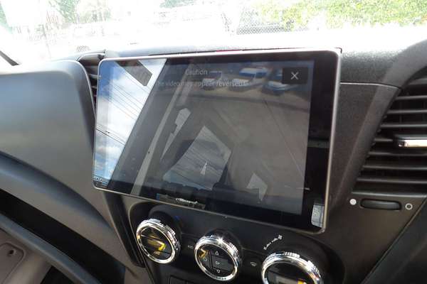 2019 Iveco Daily Minibus Shuttle 12