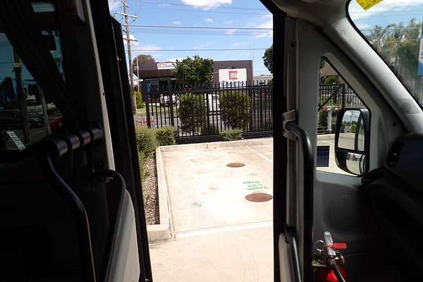 2019 Iveco Daily Minibus Shuttle 12