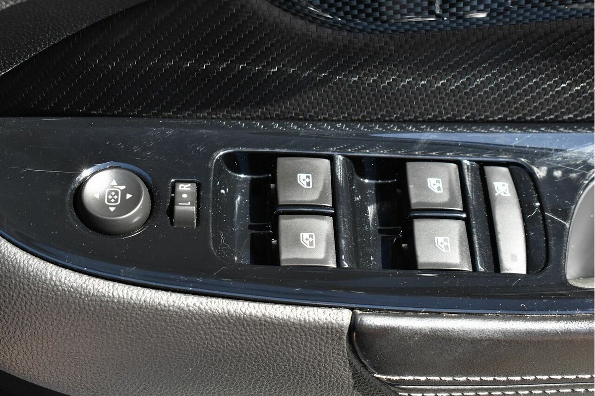 2016 Holden Commodore SV6 VF Series II