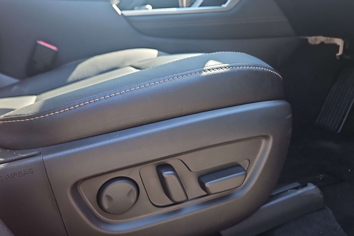 2025 Mazda CX-60 G25 Touring KH Series