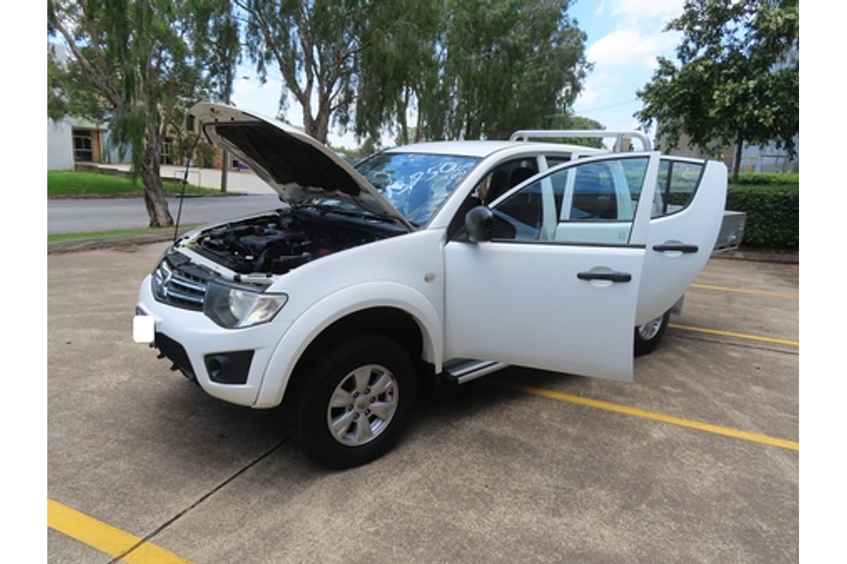 2014 Mitsubishi Triton GLX MN 4X4