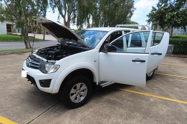 2014 Mitsubishi Triton GLX MN 4X4