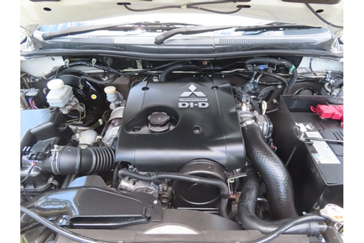 2014 Mitsubishi Triton GLX MN 4X4