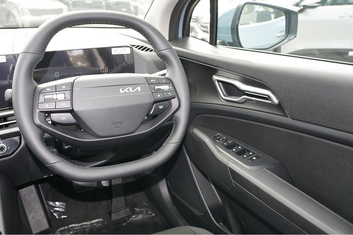 2025 Kia Sportage S NQ5