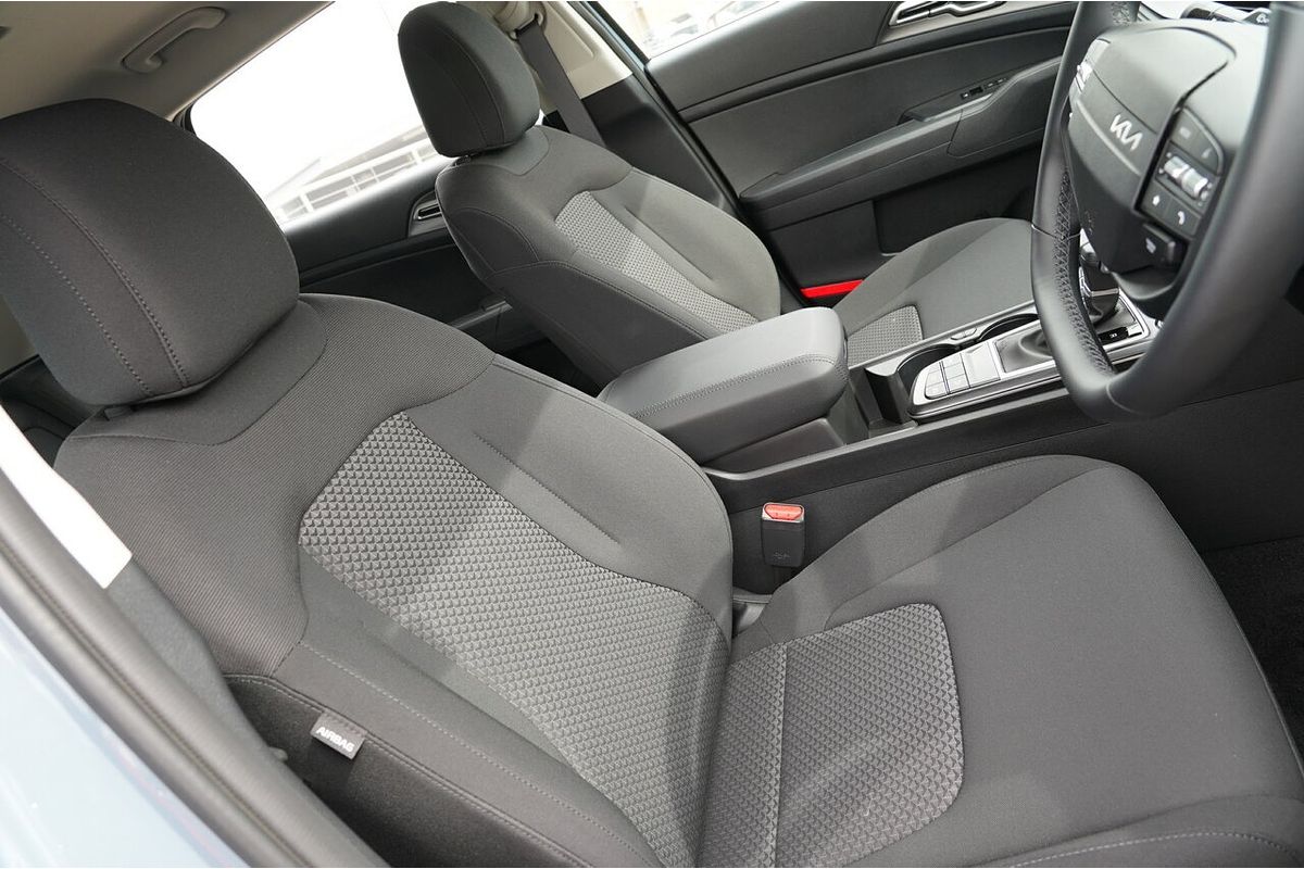 2025 Kia Sportage S NQ5