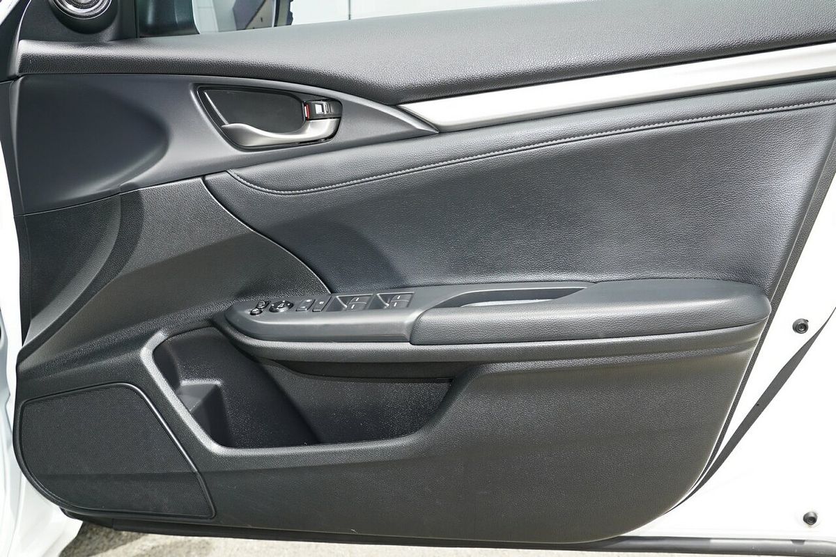 2019 Honda Civic VTi-LX 10th Gen