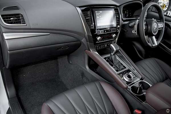 2025 Mitsubishi Pajero Sport GSR QG