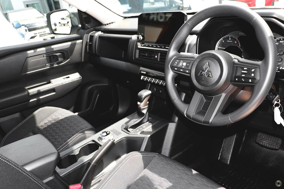 2025 Mitsubishi Triton GLX+ MV 4X4