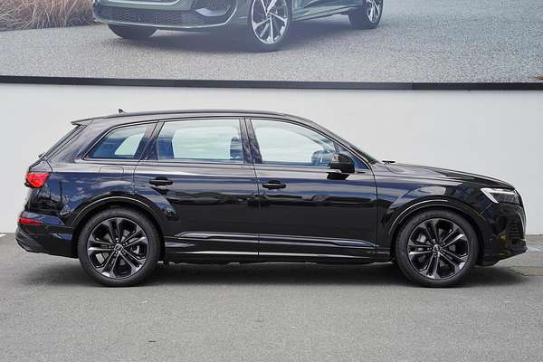 2025 Audi Q7 45 TFSI 4M