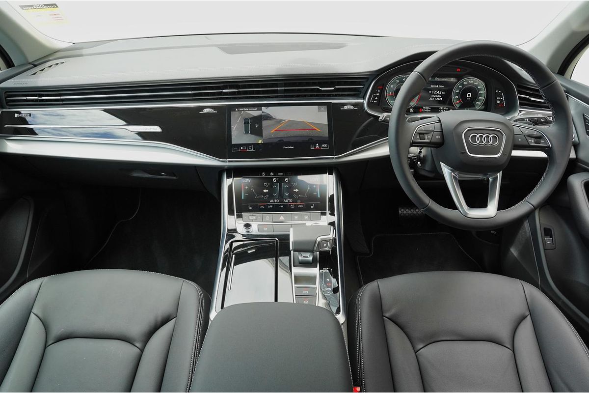 2025 Audi Q7 45 TFSI 4M