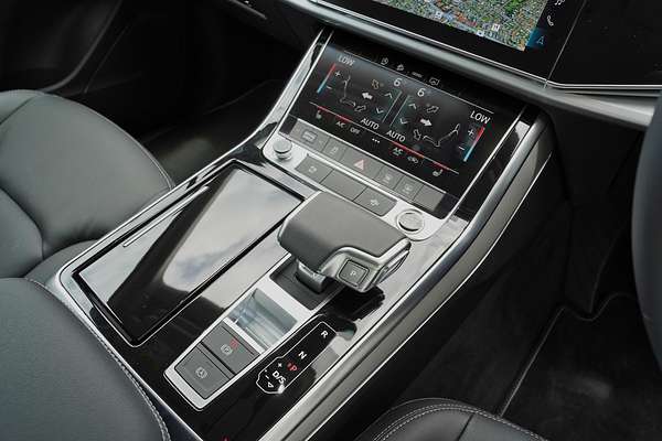 2025 Audi Q7 45 TFSI 4M