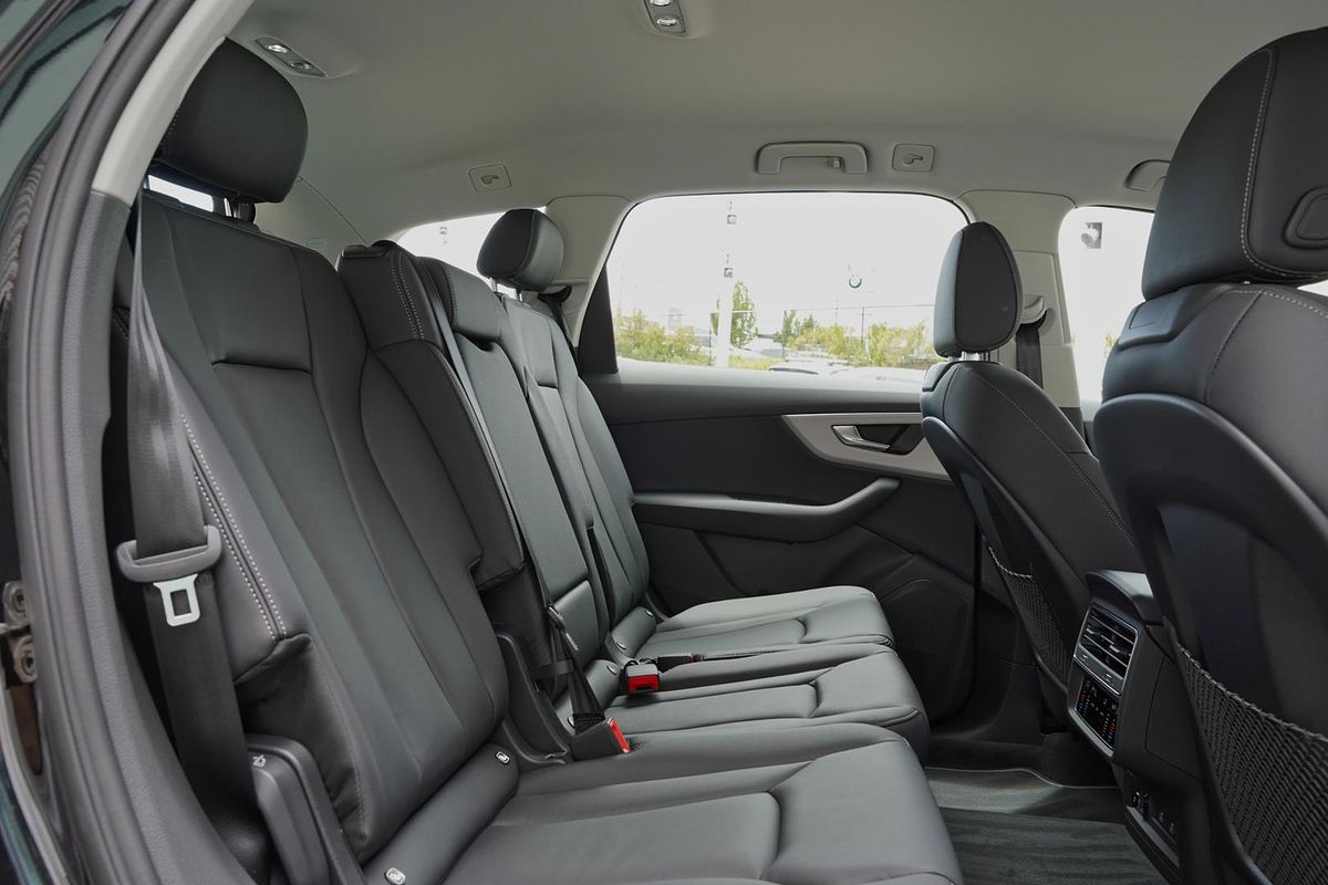 2025 Audi Q7 45 TFSI 4M