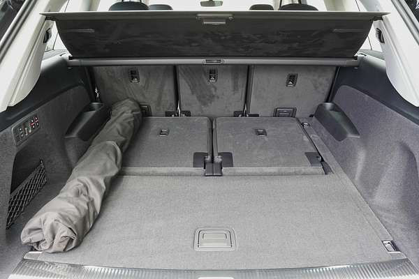 2025 Audi Q7 45 TFSI 4M