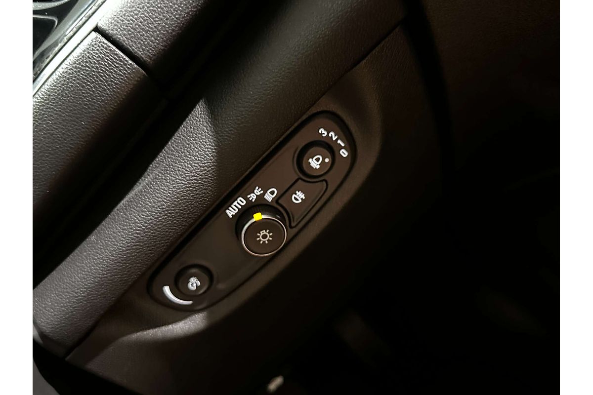 2018 Holden Commodore RS ZB