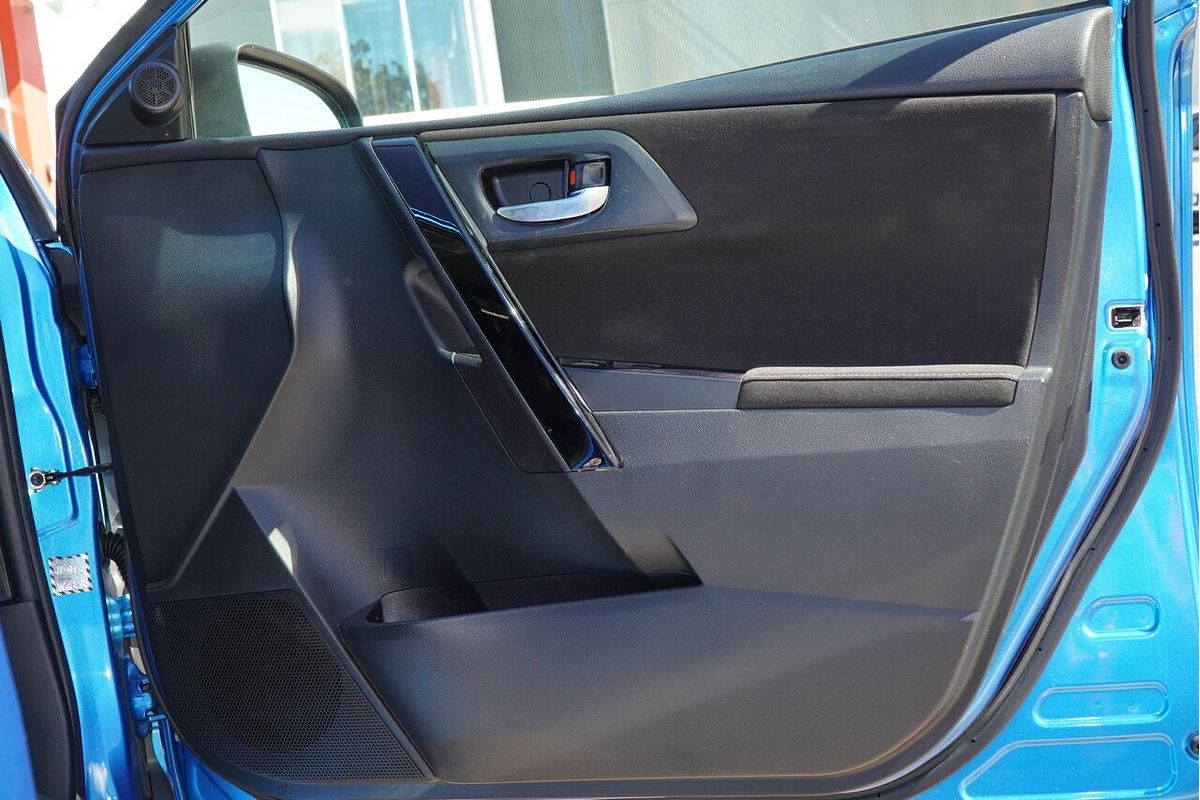 2017 Toyota Corolla Hybrid ZWE186R