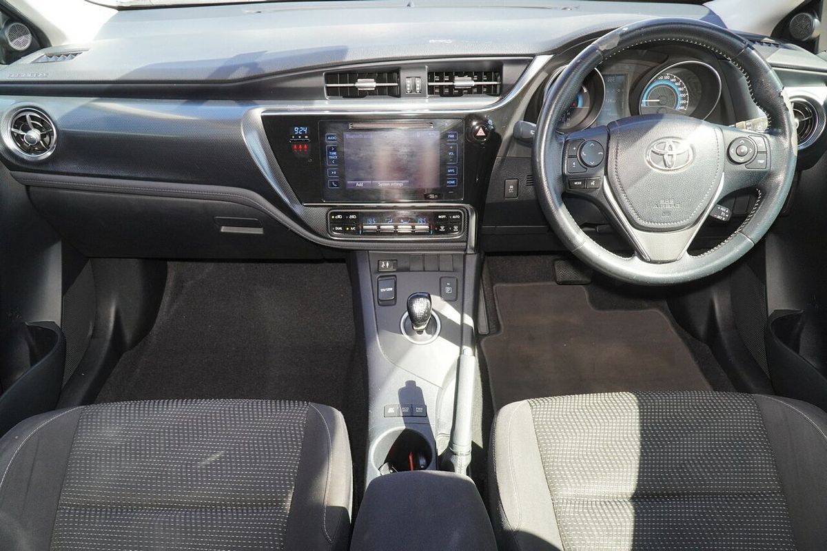 2017 Toyota Corolla Hybrid ZWE186R