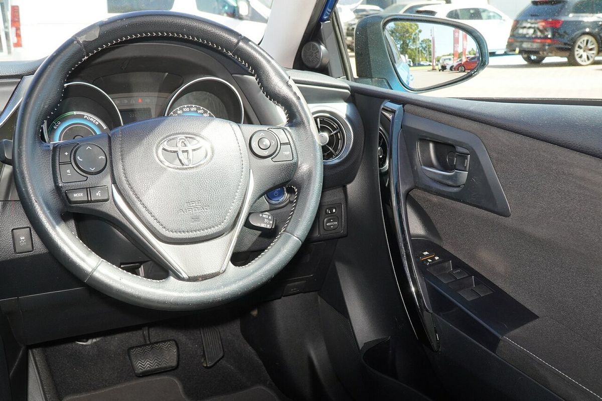 2017 Toyota Corolla Hybrid ZWE186R