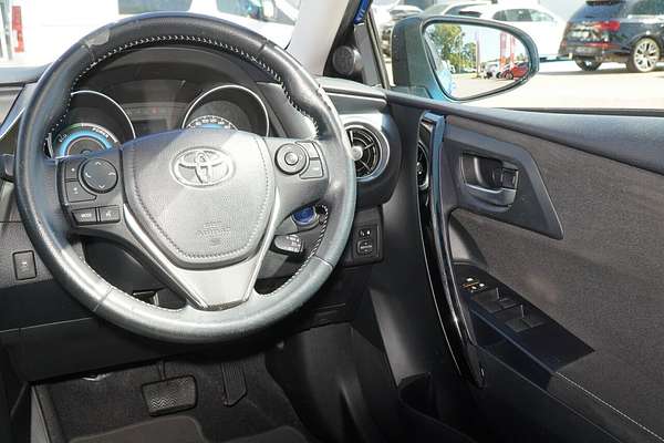 2017 Toyota Corolla Hybrid ZWE186R