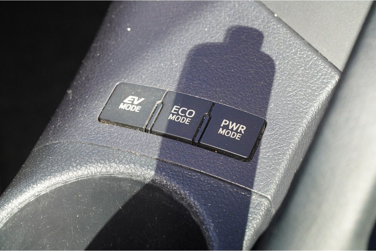 2017 Toyota Corolla Hybrid ZWE186R