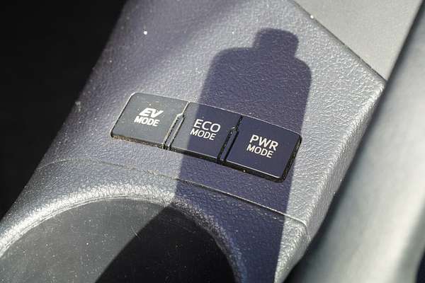 2017 Toyota Corolla Hybrid ZWE186R