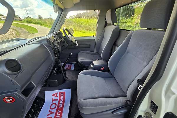 2020 Toyota LC Military LC Military GXL 4.5L T Diesel Manual Single C/Chassis