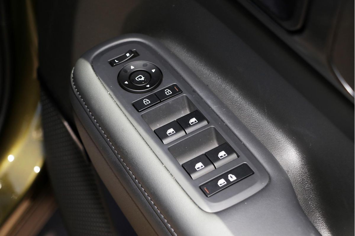 2025 Hyundai Santa Fe Hybrid Calligraphy MX5.V1