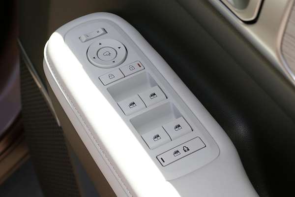 2025 Hyundai Santa Fe Hybrid Calligraphy MX5.V1