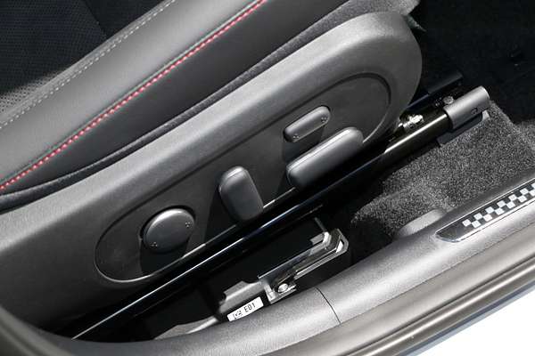 2025 Hyundai Kona Premium N Line SX2.V3