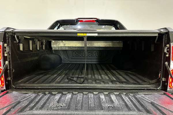 2022 Isuzu D-MAX X-TERRAIN  4X4