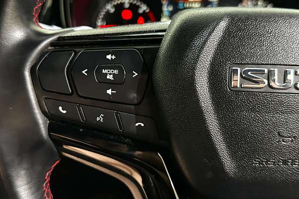 2022 Isuzu D-MAX X-TERRAIN  4X4