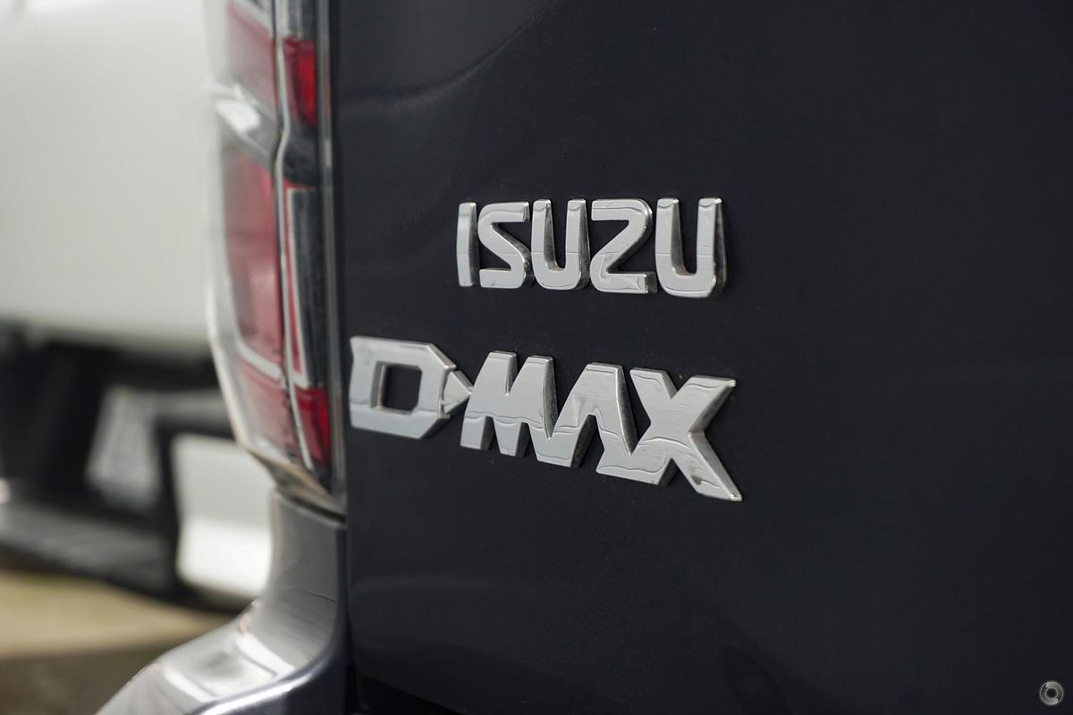 2025 Isuzu D-MAX X-TERRAIN 4X4