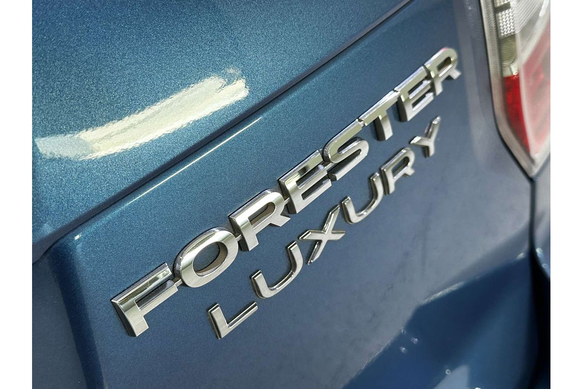 2014 Subaru Forester 2.5i Luxury S4