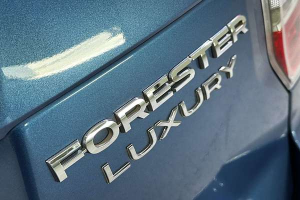 2014 Subaru Forester 2.5i Luxury S4