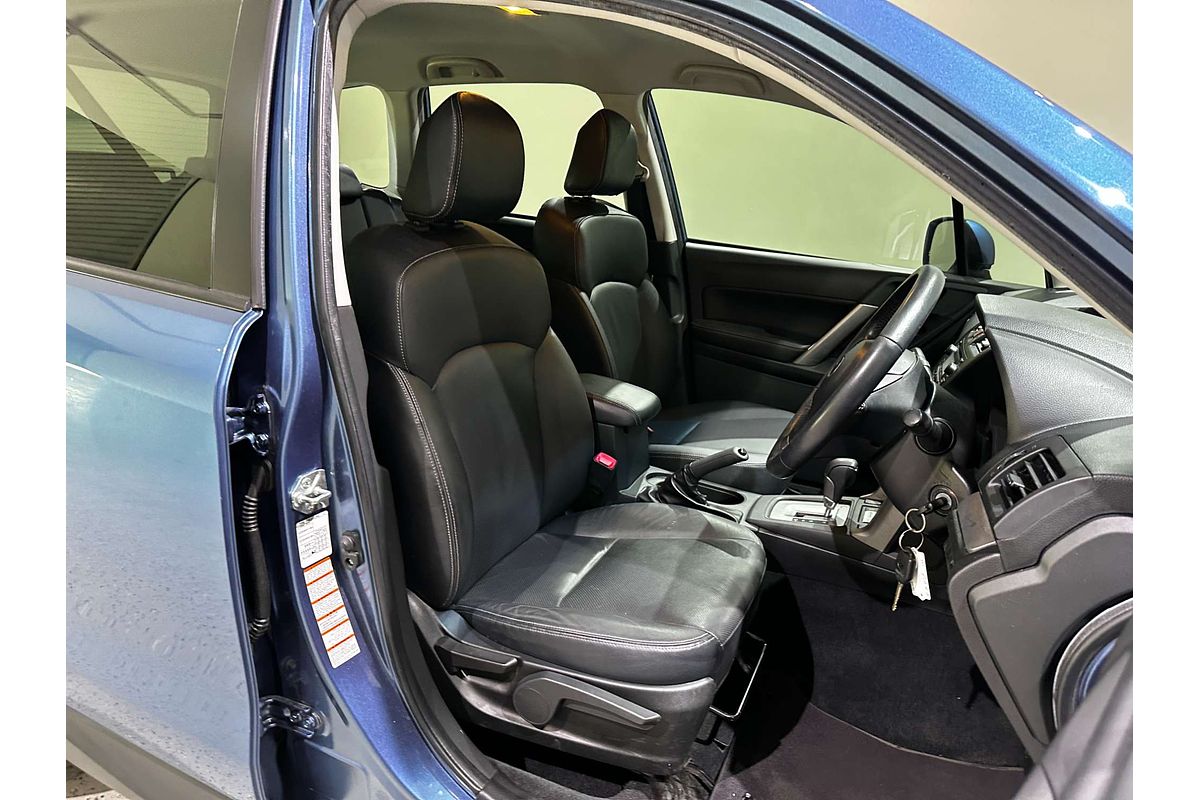 2014 Subaru Forester 2.5i Luxury S4