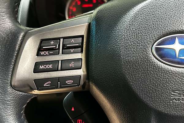 2014 Subaru Forester 2.5i Luxury S4