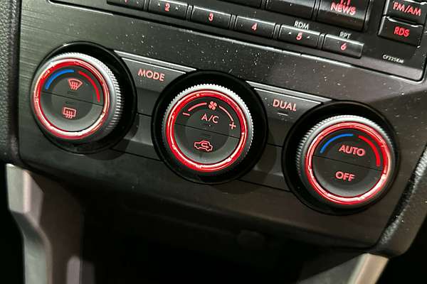 2014 Subaru Forester 2.5i Luxury S4