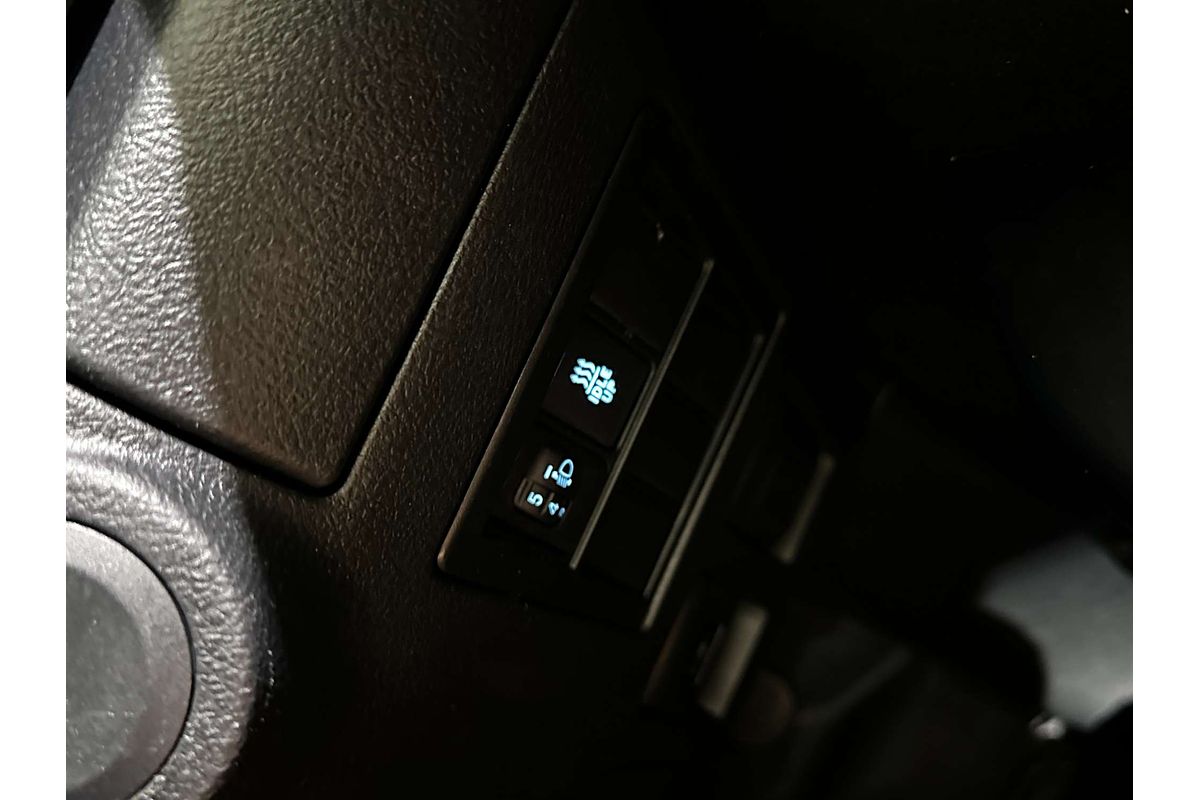 2018 Toyota Hilux SR GUN126R 4X4