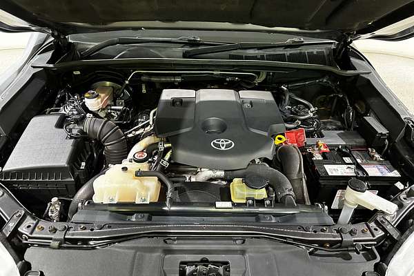 2018 Toyota Hilux SR GUN126R 4X4