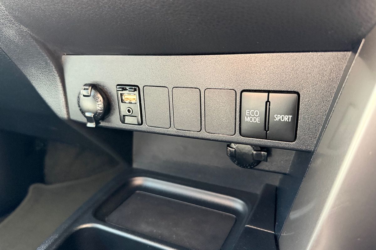 2018 Toyota RAV4 GX ZSA42R