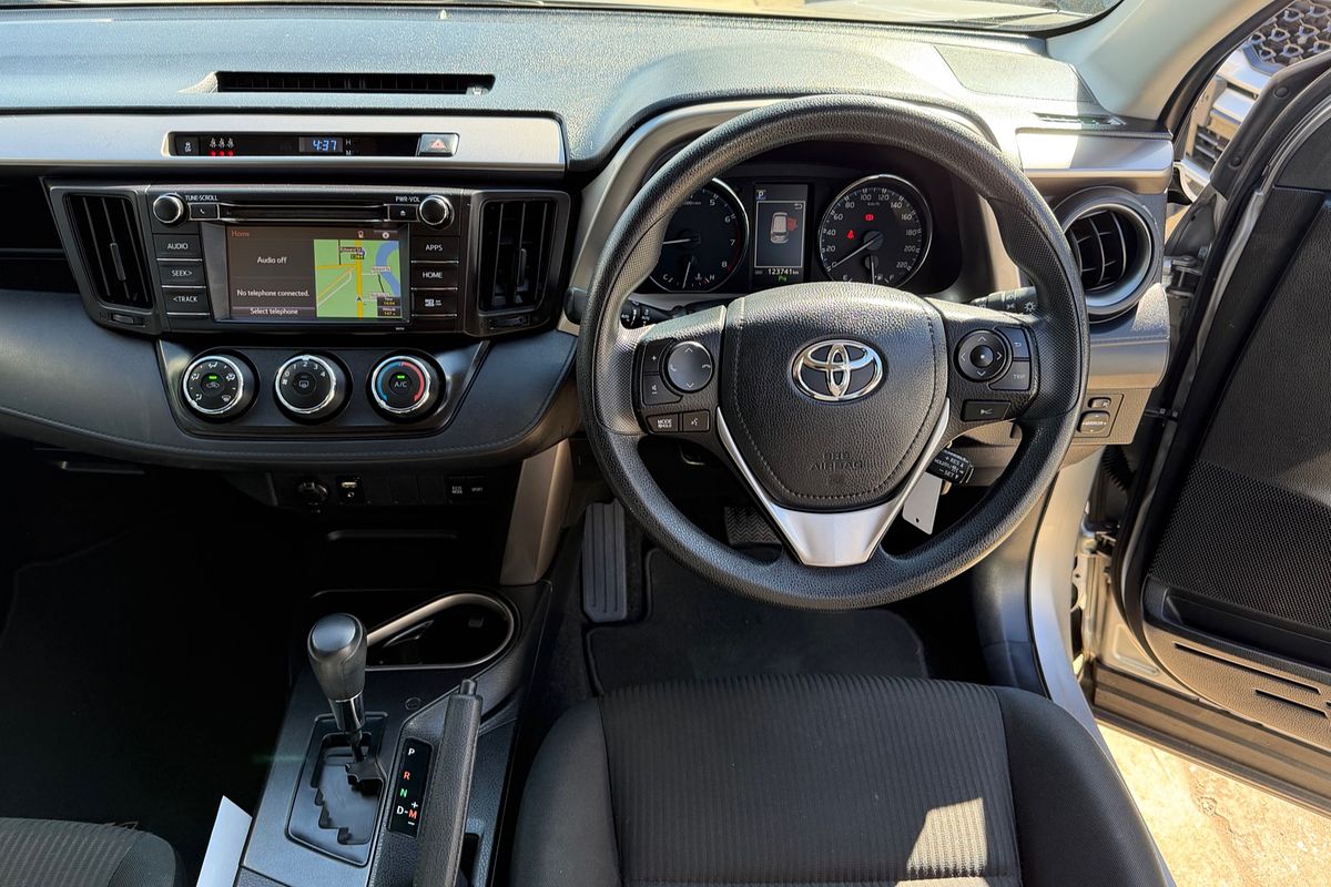 2018 Toyota RAV4 GX ZSA42R