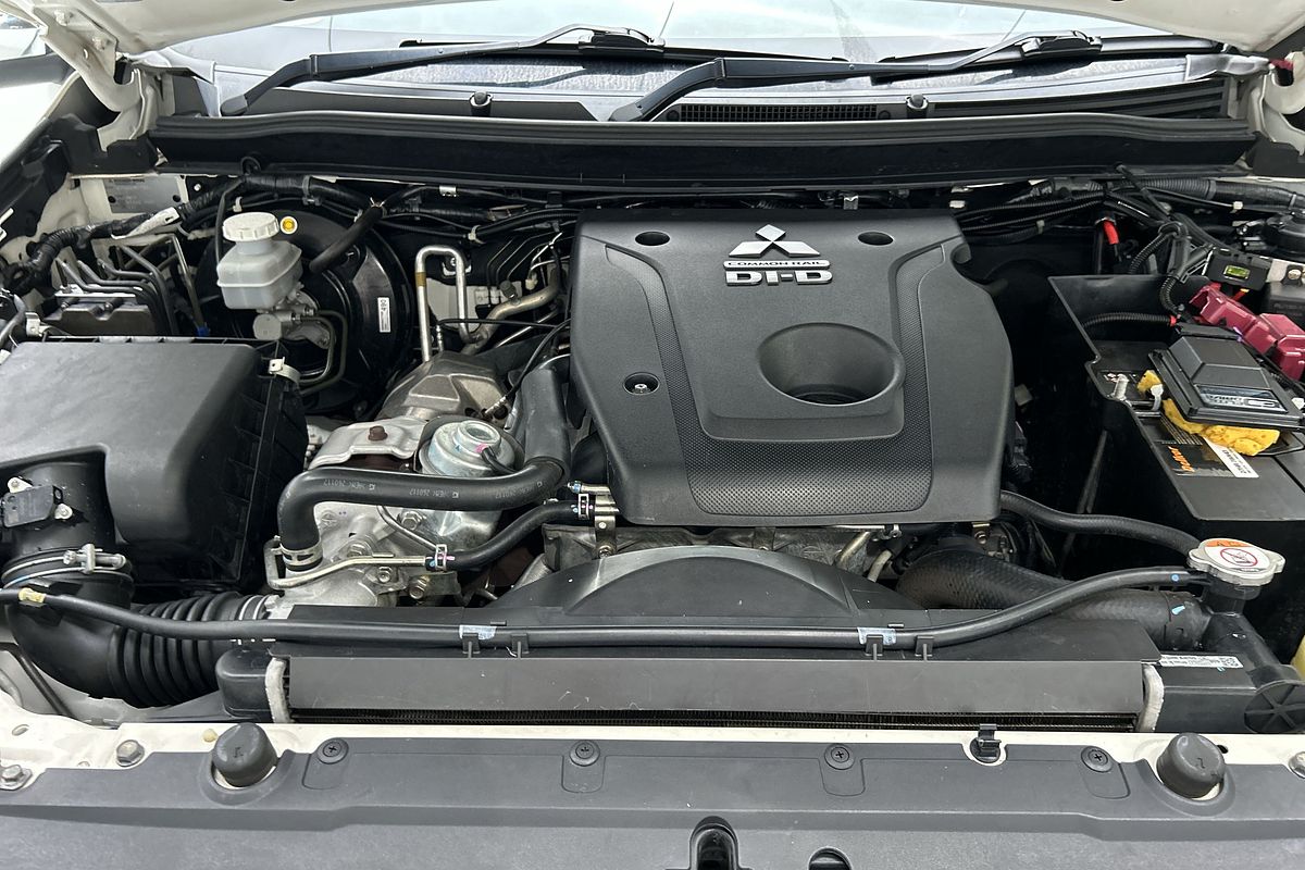 2017 Mitsubishi Pajero Sport Exceed QE