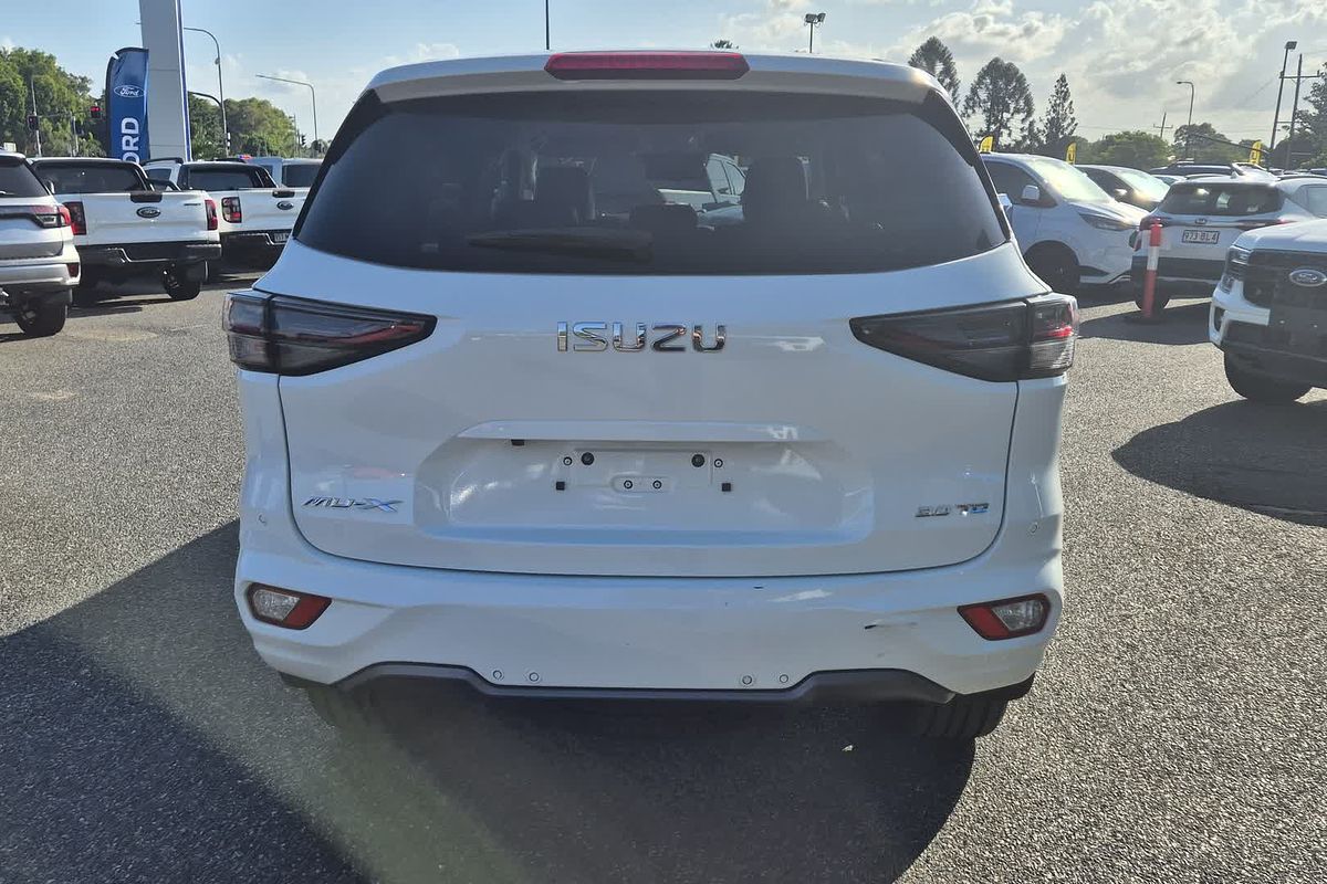 2023 Isuzu MU-X LS-T