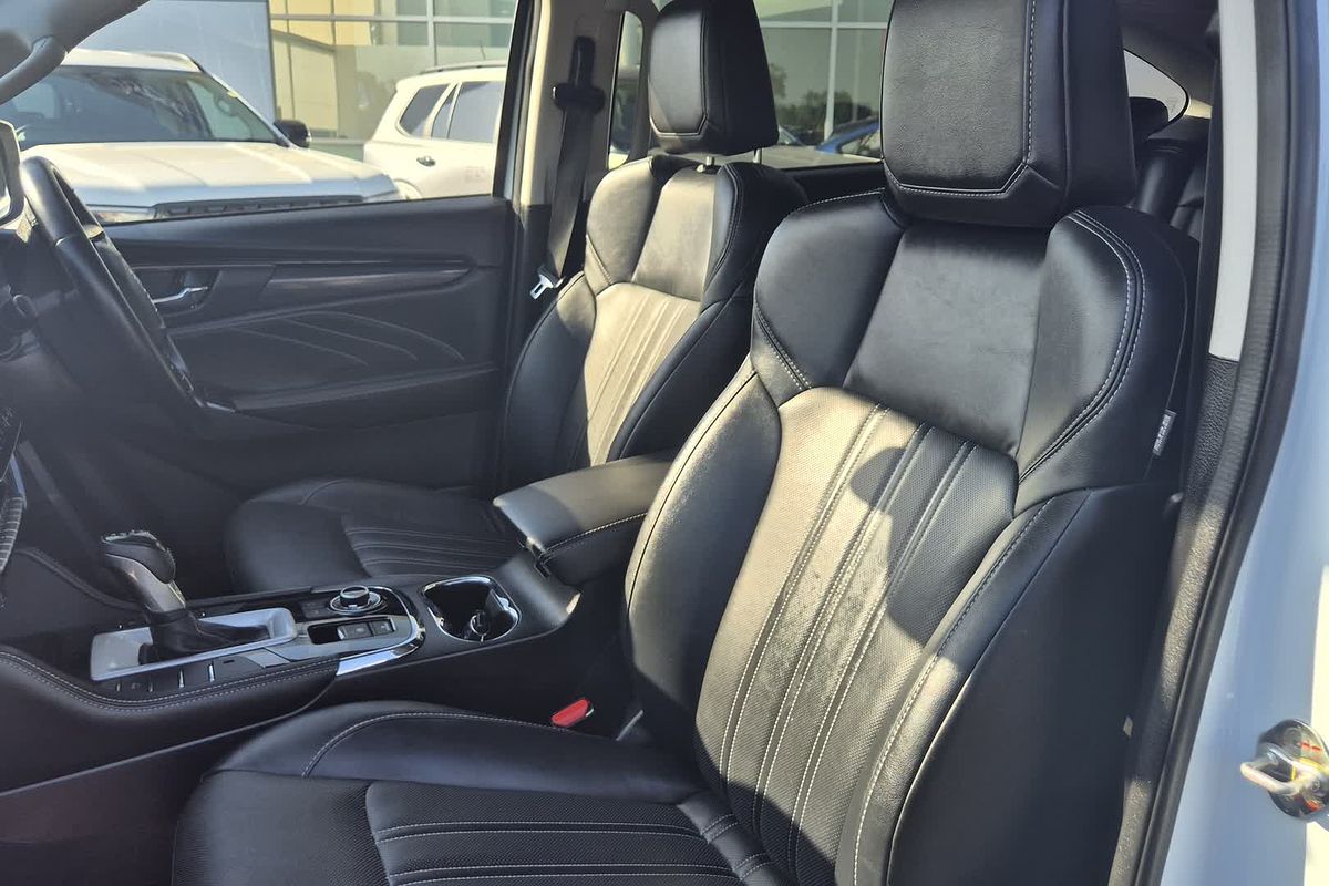 2023 Isuzu MU-X LS-T