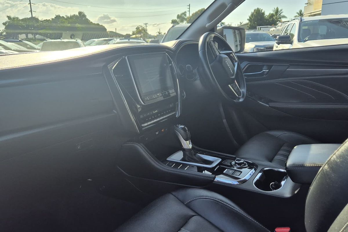 2023 Isuzu MU-X LS-T