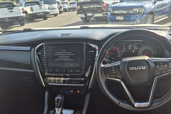 2023 Isuzu MU-X LS-T